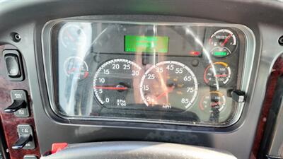 2018 Freightliner M2 106  26 ft REEFER BOX TRUCK - Photo 4 - San Jacinto, CA 92583