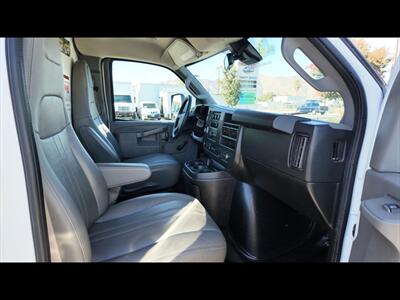 2020 GMC Savana Commercial Cutaway Cutaway Van 2D   - Photo 27 - San Jacinto, CA 92583