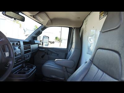 2020 GMC Savana Commercial Cutaway Cutaway Van 2D   - Photo 9 - San Jacinto, CA 92583