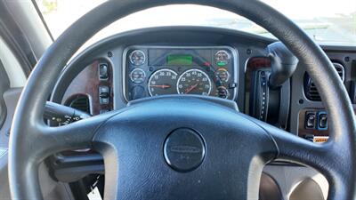 2021 Freightliner M2 106 26 ft BOX TRUCK - Photo 5 - San Jacinto, CA 92583