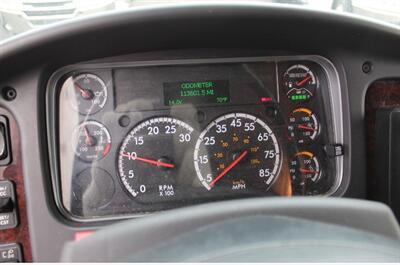 2021 Freightliner M2 106  26 ft BOX TRUCK - Photo 2 - San Jacinto, CA 92583