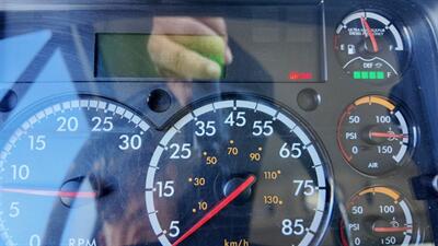 2021 Freightliner M2 106 26 ft BOX TRUCK - Photo 3 - San Jacinto, CA 92583