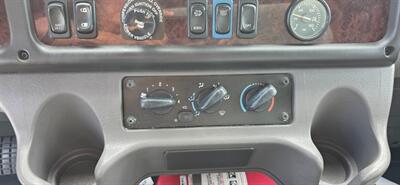 2019 Freightliner M2 106 26 FT BOX TRUCK - Photo 8 - San Jacinto, CA 92583
