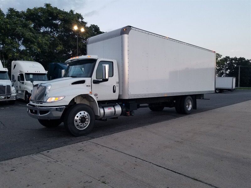 2021 International MV607 SBA 4X2  28FT BOX X 103 X 102 - Photo 1 - San Jacinto, CA 92583