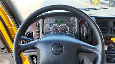 2019 Freightliner M2 106  26 ft BOX TRUCK - Photo 11 - San Jacinto, CA 92583
