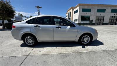 2011 Ford Focus SE - Photo 13 - San Jacinto, CA 92583