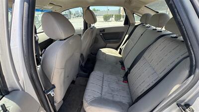 2011 Ford Focus SE   - Photo 10 - San Jacinto, CA 92583