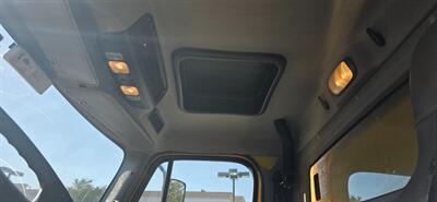2018 Freightliner M2 106 26 ft BOX TRUCK WITH SCHAN SLEEPER - Photo 7 - San Jacinto, CA 92583