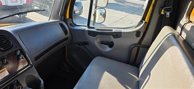 2018 Freightliner M2 106 26 ft BOX TRUCK WITH SCHAN SLEEPER - Photo 8 - San Jacinto, CA 92583