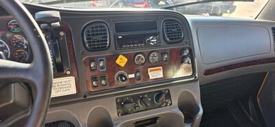 2018 Freightliner M2 106 26 ft BOX TRUCK WITH SCHAN SLEEPER - Photo 9 - San Jacinto, CA 92583
