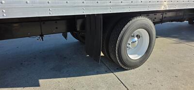 2018 Freightliner M2 106 26 ft BOX TRUCK WITH SCHAN SLEEPER - Photo 26 - San Jacinto, CA 92583