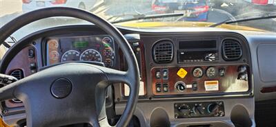 2018 Freightliner M2 106 26 ft BOX TRUCK WITH SCHAN SLEEPER - Photo 11 - San Jacinto, CA 92583