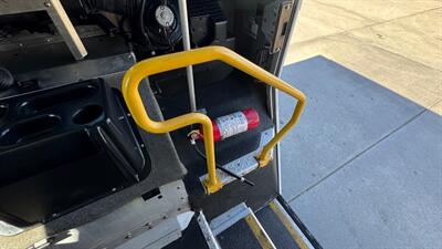 2017 Freightliner MT45 22FT Walk-in Van STEP VAN - Photo 17 - San Jacinto, CA 92583