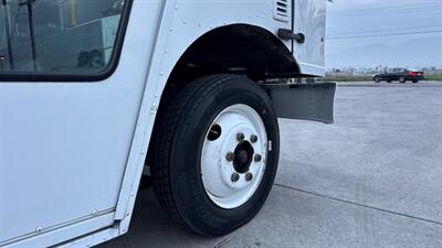 2017 Freightliner MT45 Walk-in Van  STEP VAN - Photo 12 - San Jacinto, CA 92583