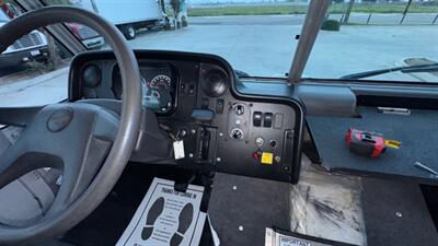 2017 Freightliner MT45 Walk-in Van  STEP VAN - Photo 15 - San Jacinto, CA 92583