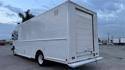 2017 Freightliner MT45 Walk-in Van  STEP VAN - Photo 6 - San Jacinto, CA 92583