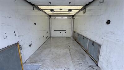 2016 GMC Savana Commercial Cutaway Van Cab-Chassis 2D   - Photo 15 - San Jacinto, CA 92583