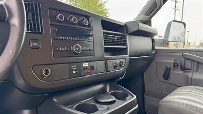 2016 GMC Savana Commercial Cutaway Van Cab-Chassis 2D   - Photo 5 - San Jacinto, CA 92583