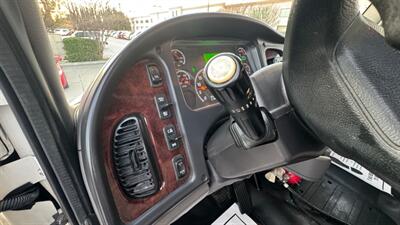 2019 Freightliner M2 103  24 ft BOX TRUCK - Photo 5 - San Jacinto, CA 92583