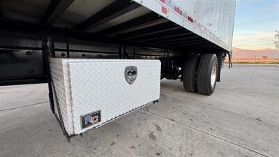 2019 Freightliner M2 103  24 ft BOX TRUCK - Photo 11 - San Jacinto, CA 92583