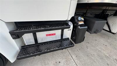 2019 Freightliner M2 103  24 ft BOX TRUCK - Photo 10 - San Jacinto, CA 92583