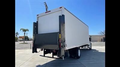 2015 Freightliner M2 106   - Photo 44 - San Jacinto, CA 92583