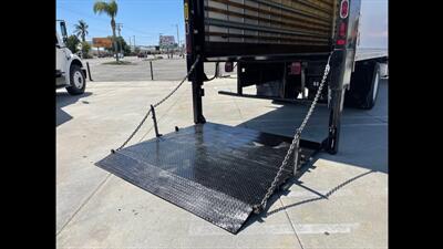 2015 Freightliner M2 106   - Photo 31 - San Jacinto, CA 92583