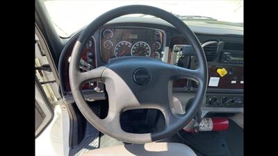 2015 Freightliner M2 106   - Photo 14 - San Jacinto, CA 92583