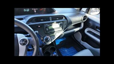 2014 Toyota Prius c C   - Photo 5 - San Jacinto, CA 92583