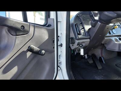 2015 Freightliner M2 106  26 ft BOX TRUCK - Photo 11 - San Jacinto, CA 92583