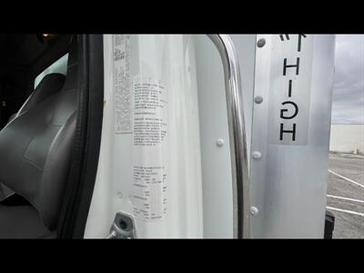 2015 Freightliner M2 106  Cargo Box - Photo 21 - San Jacinto, CA 92583