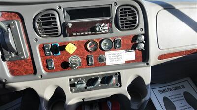 2019 Freightliner M2 106  26FT BOX TRUCK - Photo 5 - San Jacinto, CA 92583