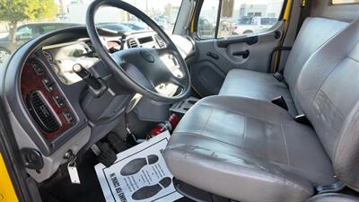 2019 Freightliner M2 106  26FT BOX TRUCK - Photo 11 - San Jacinto, CA 92583