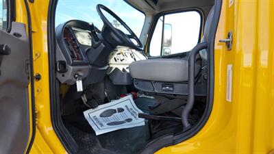 2019 Freightliner M2 106  26FT BOX TRUCK - Photo 12 - San Jacinto, CA 92583