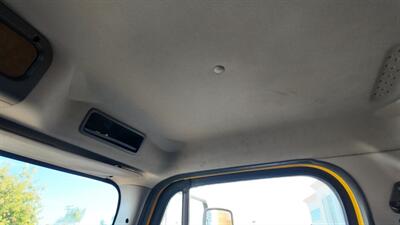 2019 Freightliner M2 106  26FT BOX TRUCK - Photo 9 - San Jacinto, CA 92583