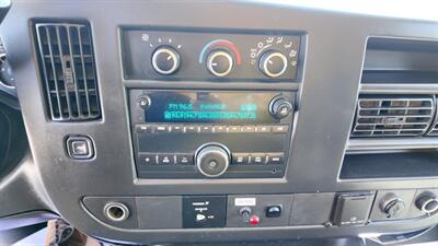 2016 GMC Savana 3500  MECHANICS SERVICE VAN - Photo 3 - San Jacinto, CA 92583