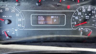 2020 International MV607 106  26 ft BOX TRUCK - Photo 5 - San Jacinto, CA 92583