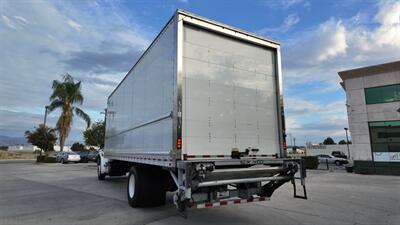 2021 Freightliner M2 106  26 ft BOX TRUCK - Photo 17 - San Jacinto, CA 92583