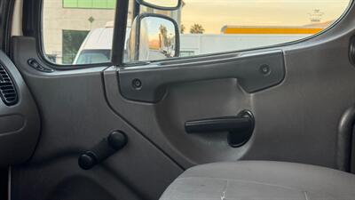 2019 Freightliner M2 106  26 ft REEFER BOX TRUCK - Photo 4 - San Jacinto, CA 92583