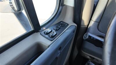 2015 Freightliner CASCADIA CA125DC  12.8L I6 CRDI Diesel - Photo 14 - San Jacinto, CA 92583