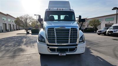 2015 Freightliner CASCADIA CA125DC  12.8L I6 CRDI Diesel - Photo 25 - San Jacinto, CA 92583