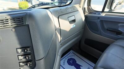 2015 Freightliner CASCADIA CA125DC  12.8L I6 CRDI Diesel - Photo 5 - San Jacinto, CA 92583