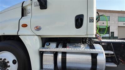 2015 Freightliner CASCADIA CA125DC  12.8L I6 CRDI Diesel - Photo 3 - San Jacinto, CA 92583