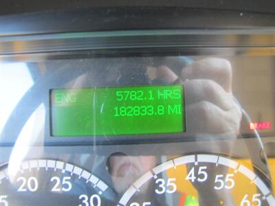 2020 Freightliner M2 106  26 ft BOX TRUCK - Photo 2 - San Jacinto, CA 92583