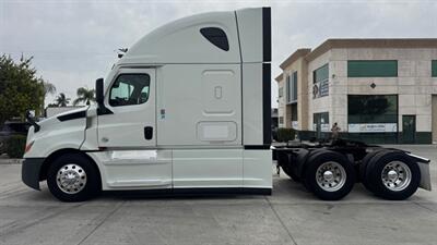 2020 Freightliner NEW CASCADIA  126 " BBC - Photo 3 - San Jacinto, CA 92583