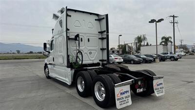 2020 Freightliner NEW CASCADIA  126 " BBC - Photo 32 - San Jacinto, CA 92583