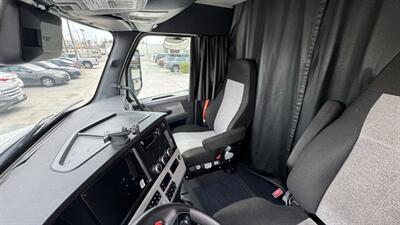 2020 Freightliner NEW CASCADIA  126 " BBC - Photo 6 - San Jacinto, CA 92583