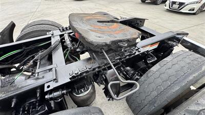 2020 Freightliner NEW CASCADIA  126 " BBC - Photo 31 - San Jacinto, CA 92583