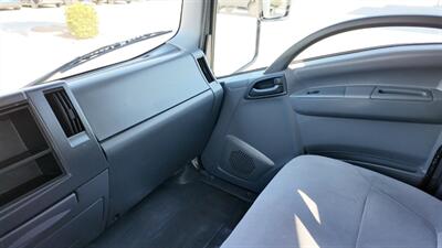 2017 Isuzu NPRXD 20 FT  BOX TRUCK - Photo 4 - San Jacinto, CA 92583