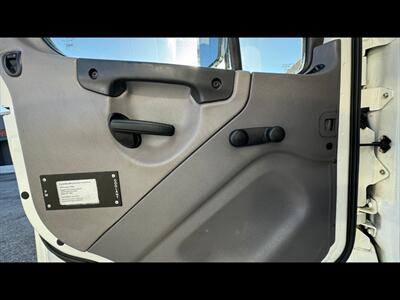 2016 Freightliner M2 106  Cargo Box - Photo 6 - San Jacinto, CA 92583